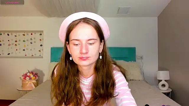 L1ittle kitty  online show from 09.09.25