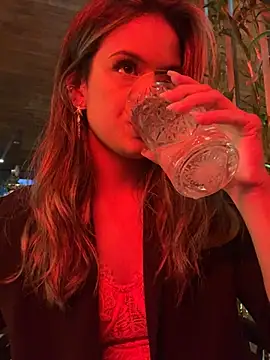 Alisha-Bond online show from 02.28.25