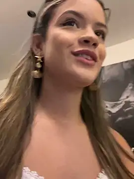 Alisha-Bond online show from 03.02.25