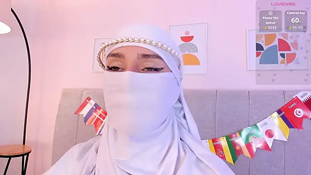 Snapshot of rawiya chatting on 06.30.26 rawiya online show from 06.30.26