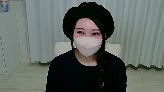 yuki room online show from 12.19.25