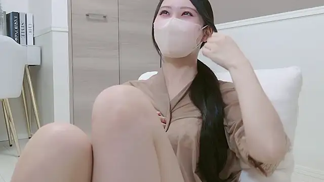 yuki room online show from 03.02.26