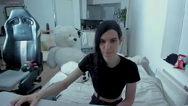 CeriseLapine online show from 03.16.25