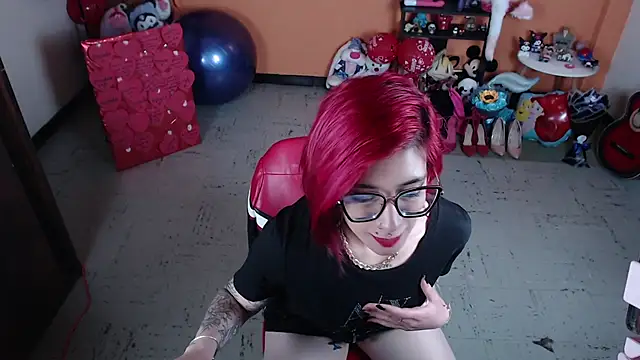 MissMiia2 online show from 03.12.25