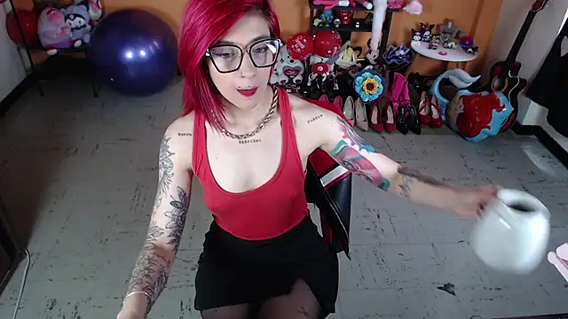 MissMiia2 online show from 03.22.25