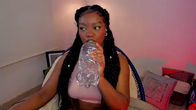 Im Maria online show from 10.26.25