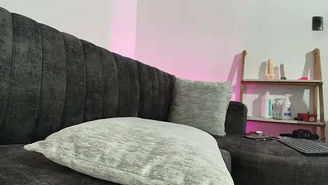 skinny and boyfriend online show from 09.11.25