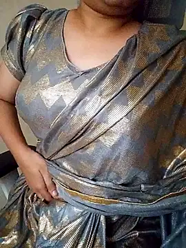 Snapshot of Indianhyna chatting on 09.24.25 Indianhyna online show from 09.24.25