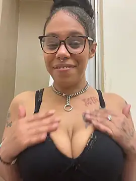 Princess Desirae online show from 04.16.26