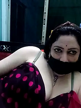 Snapshot of Raja_Ranii chatting on 12.18.24 Raja Ranii online show from 12.18.24