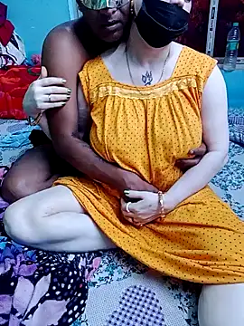 Snapshot of Raja_Ranii chatting on 02.04.25 Raja Ranii online show from 02.04.25