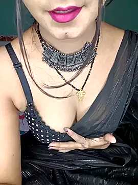 Snapshot of Diamond_queeen chatting on 01.18.25 Diamond queeen online show from 01.18.25