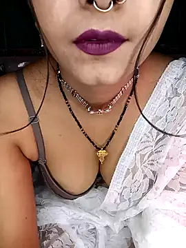 Snapshot of Diamond_queeen chatting on 01.20.25 Diamond queeen online show from 01.20.25