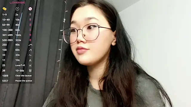 Snapshot of Jennatyan chatting on 12.28.24 Jennatyan online show from 12.28.24