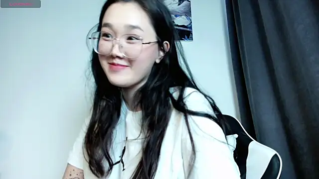 Snapshot of Jennatyan chatting on 02.18.25 Jennatyan online show from 02.18.25