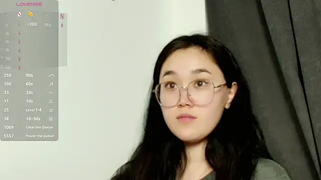 Snapshot of Jennatyan chatting on 02.20.25 Jennatyan online show from 02.20.25