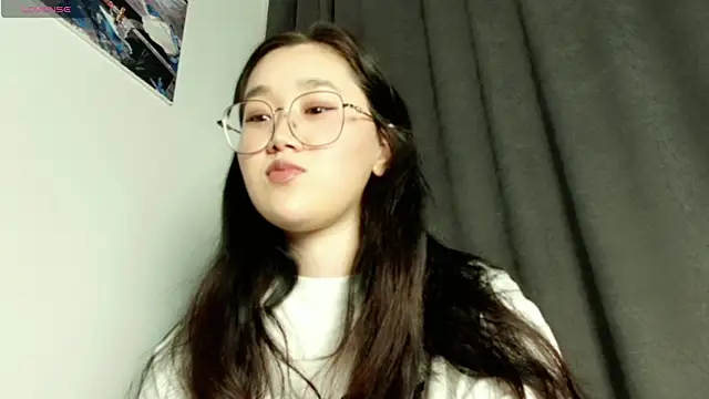 Snapshot of Jennatyan chatting on 03.13.25 Jennatyan online show from 03.13.25