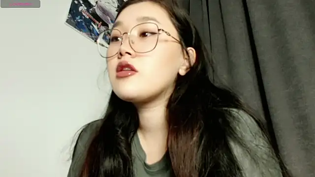 Snapshot of Jennatyan chatting on 03.16.25 Jennatyan online show from 03.16.25