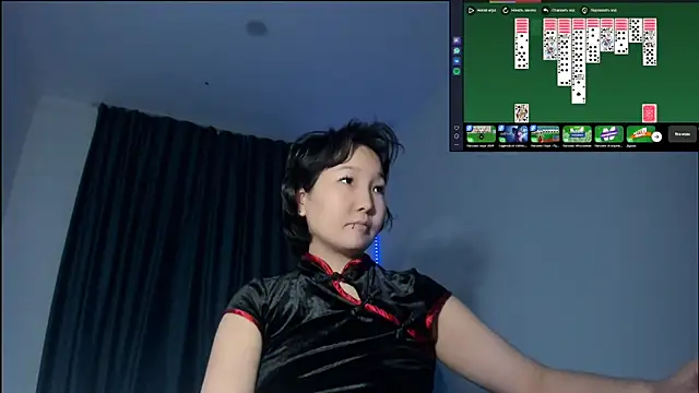 Snapshot of himeros_goddess chatting on 12.10.24 himeros goddess online show from 12.10.24