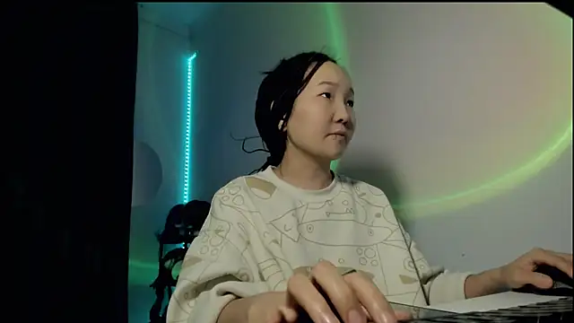 Snapshot of himeros_goddess chatting on 02.13.25 himeros goddess online show from 02.13.25