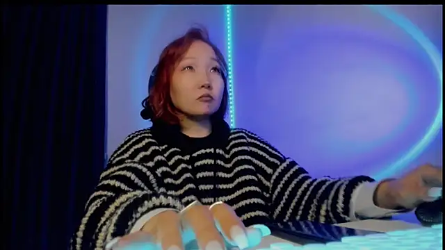 Snapshot of himeros_goddess chatting on 10.14.25 himeros goddess online show from 10.14.25