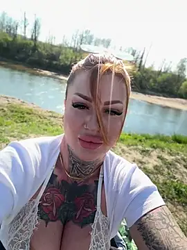 krysstal003 online show from 04.19.26