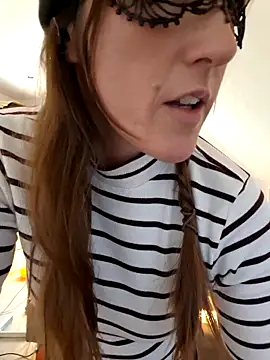 Hexe12346 online show from 11.22.25