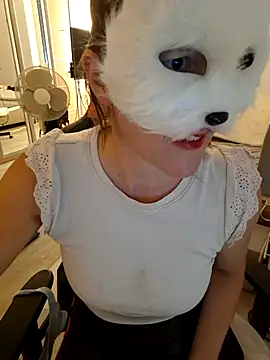 Snapshot of Hexe12346 chatting on 07.19.26 Hexe12346 online show from 07.19.26