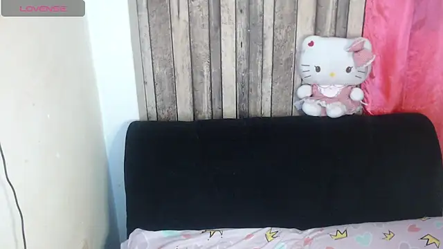 rosa pretty online show from 09.30.25