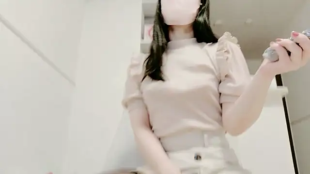 Snapshot of IORio2 chatting on 11.03.25 IORio2 online show from 11.03.25