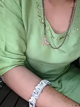 kaveerpooja947 online show from 10.12.25