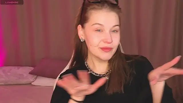 Colleen Blake online show from 03.05.26