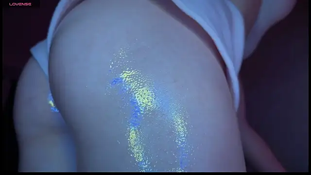 Snapshot of SusieEvans chatting on 10.03.25 SusieEvans online show from 10.03.25