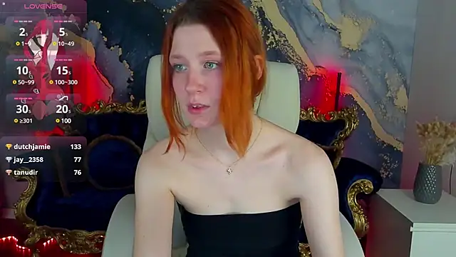 Snapshot of MagicLilu chatting on 03.02.25 MagicLilu online show from 03.02.25