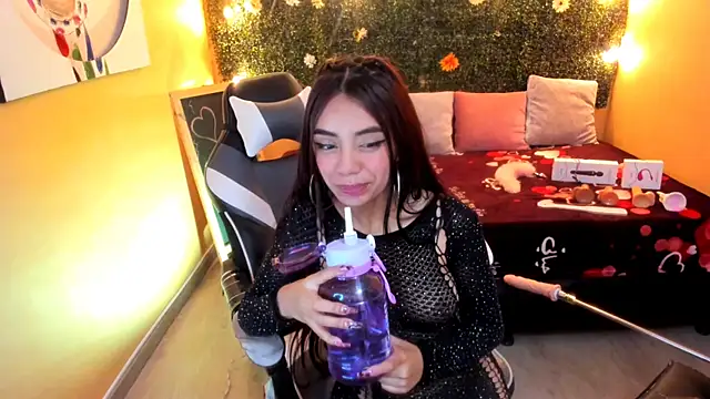 Tiffany sander online show from 02.05.25