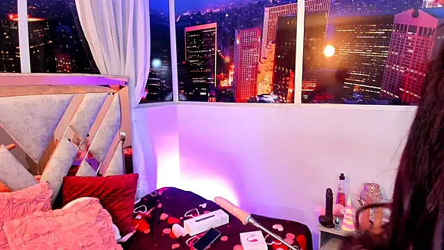 Tiffany sander online show from 02.11.25