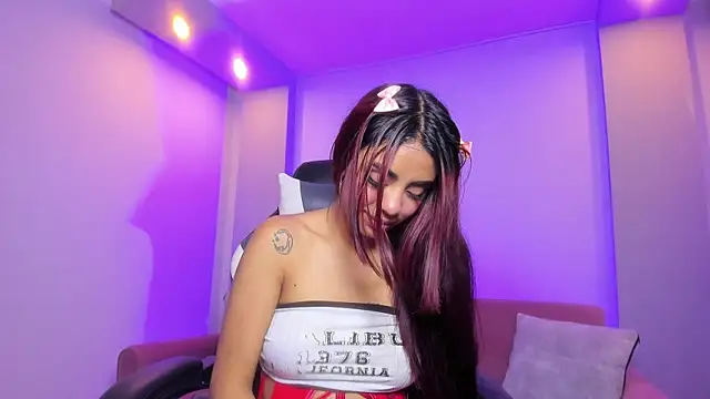 Tiffany sander online show from 09.16.25