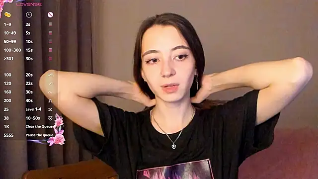 EvaBradley online show from 10.16.25