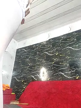 crislingery dolli online show from 03.21.25