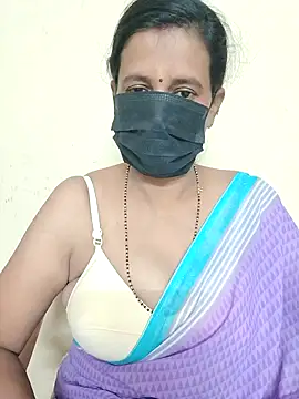 Snapshot of akshara_22 chatting on 12.15.24 akshara 22 online show from 12.15.24