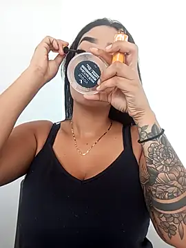 Sara-77 online show from 10.28.25