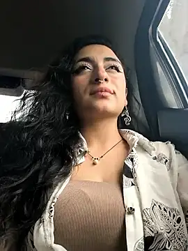 Lila Desiree online show from 10.01.25