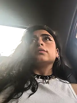 Lila Desiree online show from 11.11.25