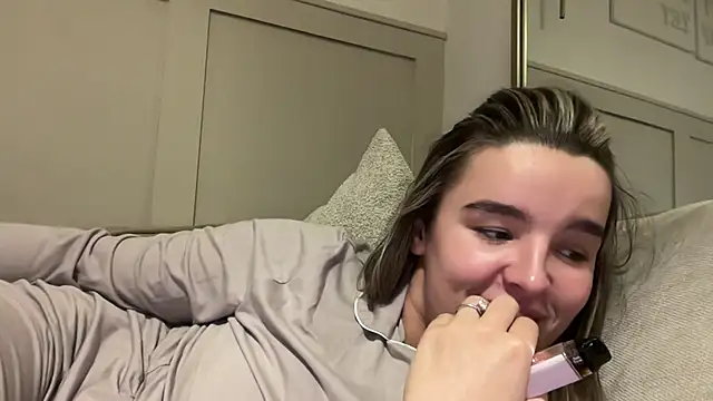 maisiesmithx online show from 11.09.25