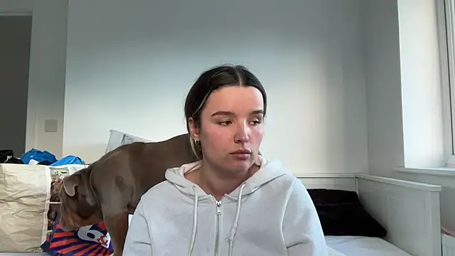Snapshot of maisiesmithx chatting on 04.12.26 maisiesmithx online show from 04.12.26