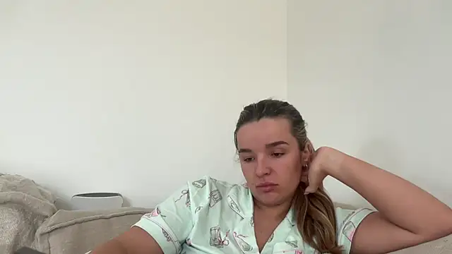 Snapshot of maisiesmithx chatting on 05.16.26 maisiesmithx online show from 05.16.26