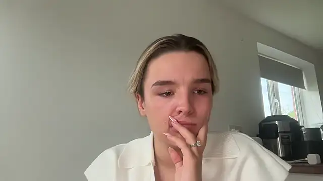 Snapshot of maisiesmithx chatting on 06.22.26 maisiesmithx online show from 06.22.26