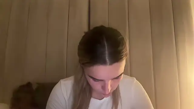 Snapshot of maisiesmithx chatting on 06.23.26 maisiesmithx online show from 06.23.26