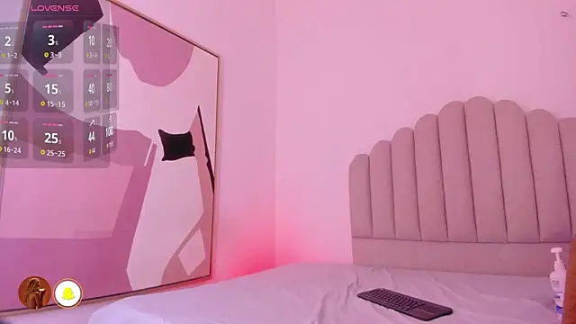 Snapshot of Nikki_Angel_ chatting on 02.06.26 Nikki Angel online show from 02.06.26