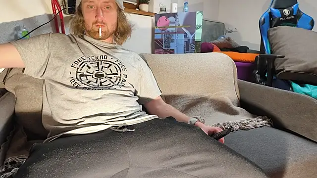 Snapshot of DrownMentallyyy chatting on 03.11.25 DrownMentallyyy online show from 03.11.25